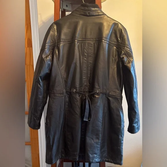 EUC DANIER Leather Coat - Picture 2 of 7